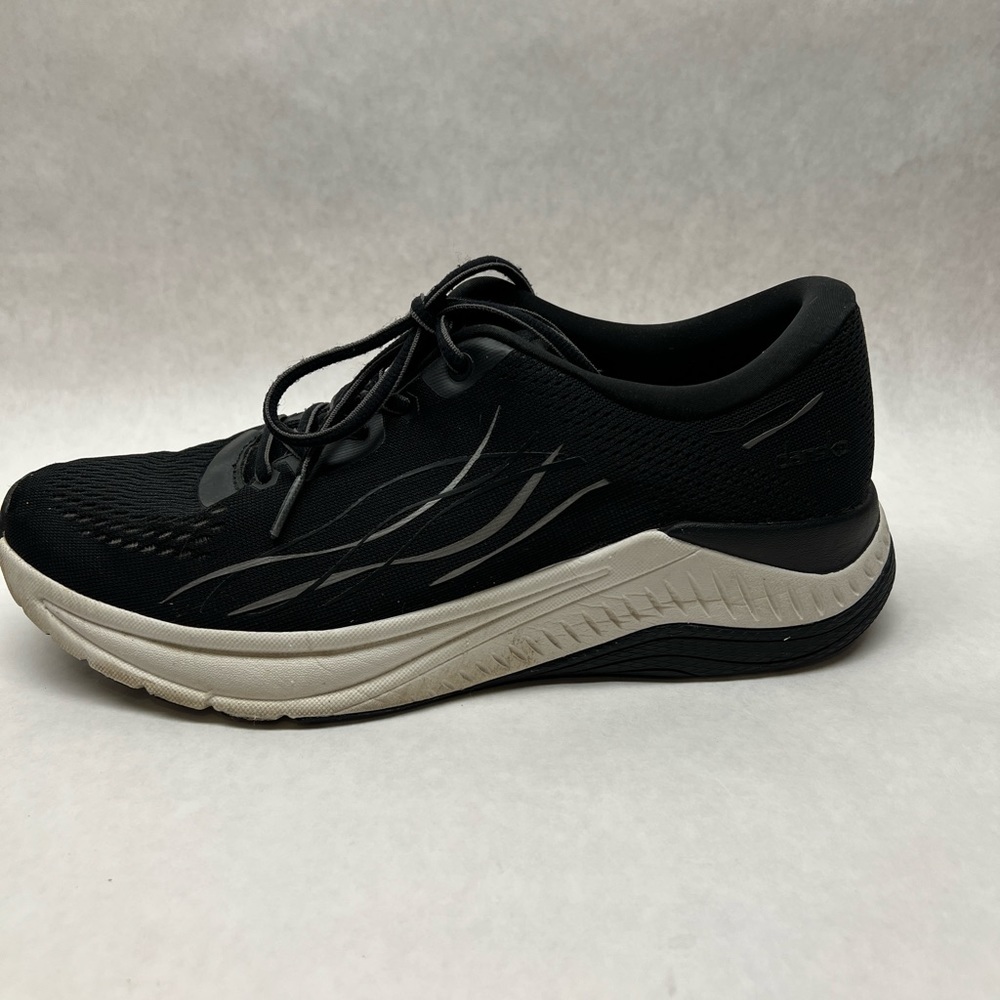 Dansko Womens Black Pace Mesh Sneakers Size 41 4205470200